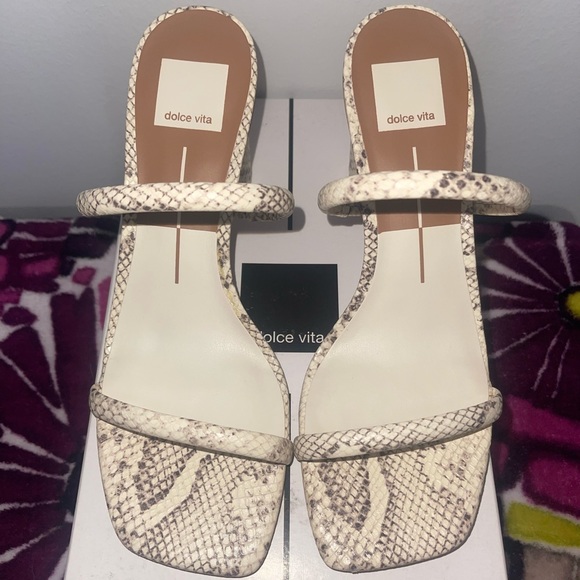 Dolce Vita Heeled Sandals - Picture 3 of 5